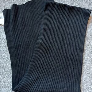 NWT GAP Classic Black Knit Scarf-L86”xW11”